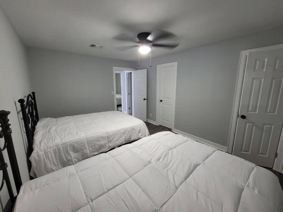 77072 New Remodeled Cute Townhome Sw 休斯敦 外观 照片