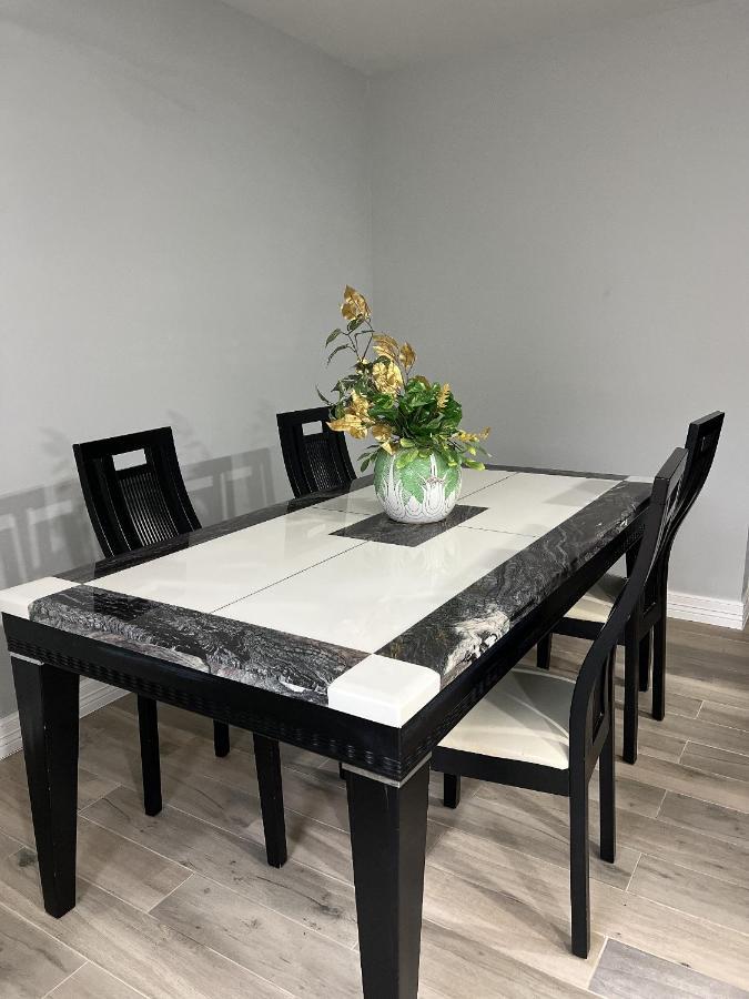 77072 New Remodeled Cute Townhome Sw 休斯敦 外观 照片