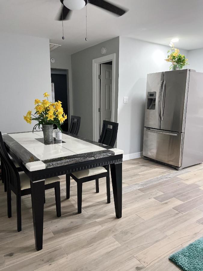 77072 New Remodeled Cute Townhome Sw 休斯敦 外观 照片
