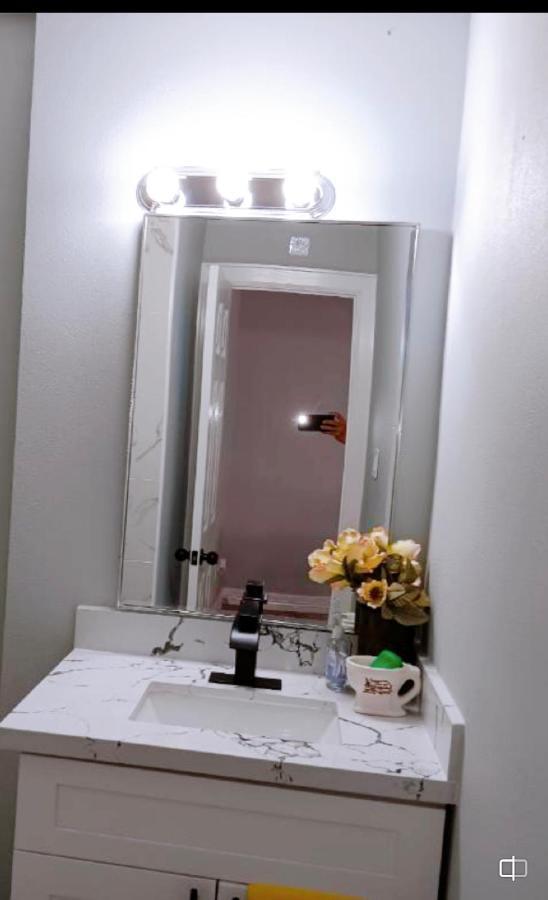 77072 New Remodeled Cute Townhome Sw 休斯敦 外观 照片